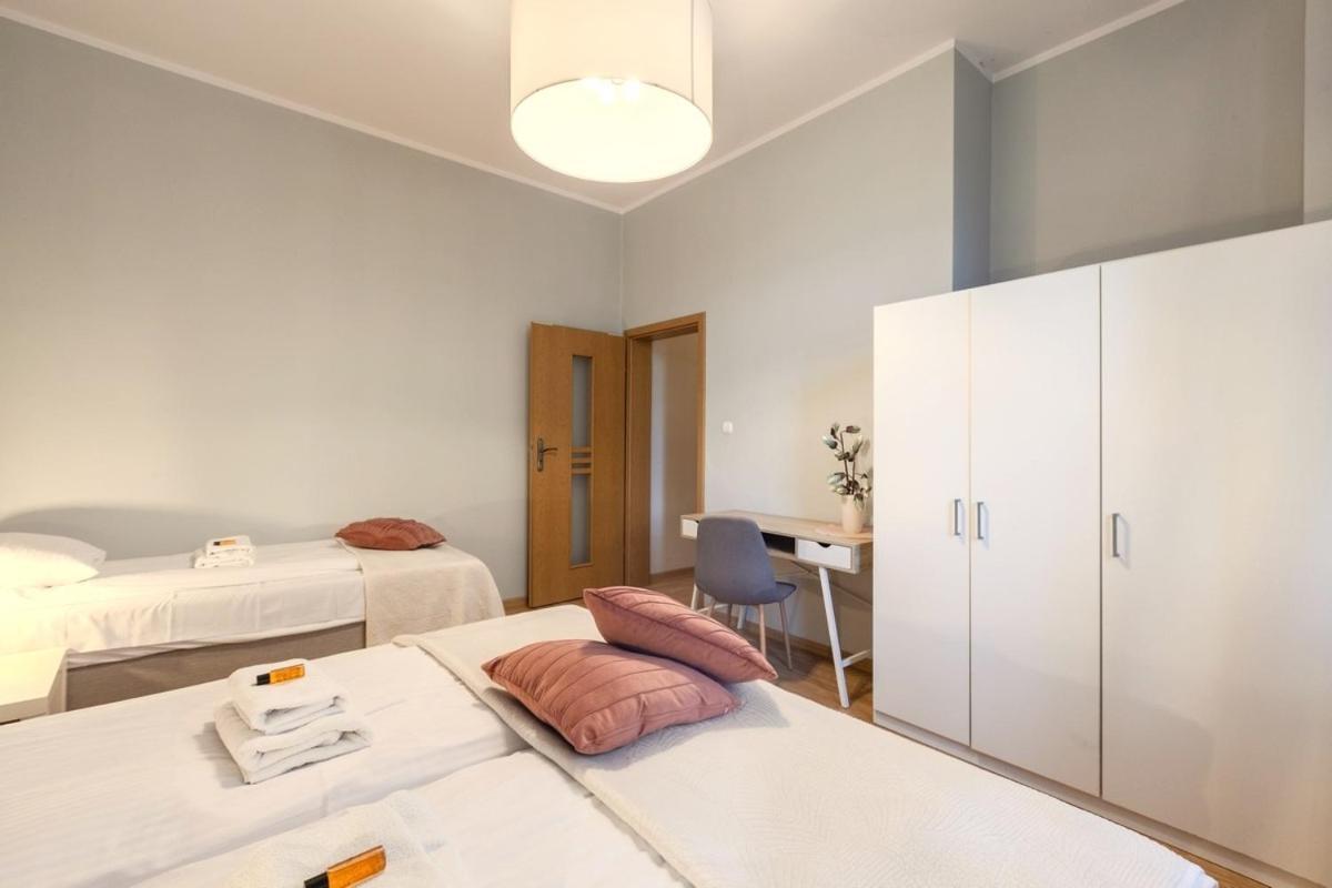 Castle View Krasinskiego Avenue Krakow Ngoại thất bức ảnh